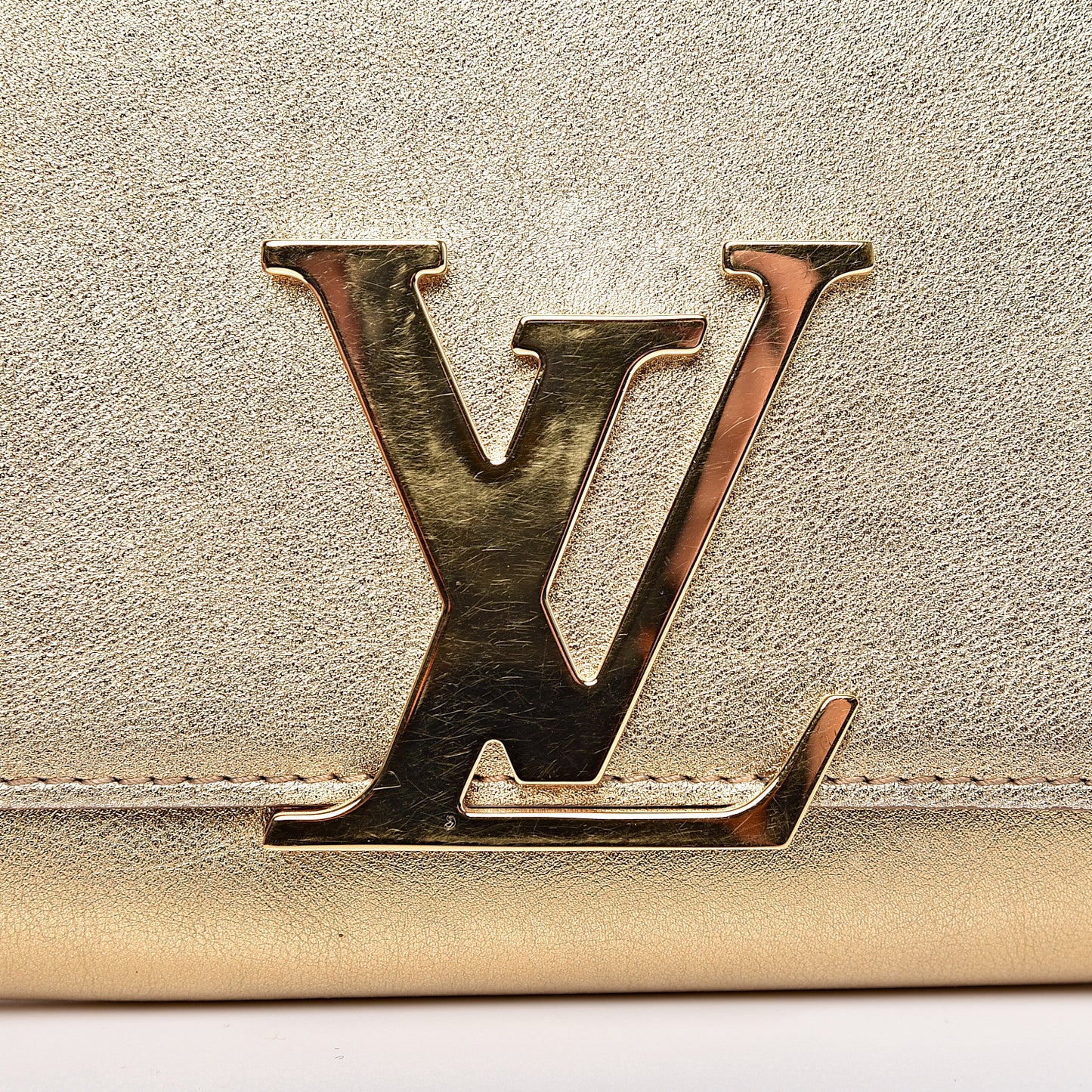Calfskin Neo Sobe Louise EW Clutch Gold