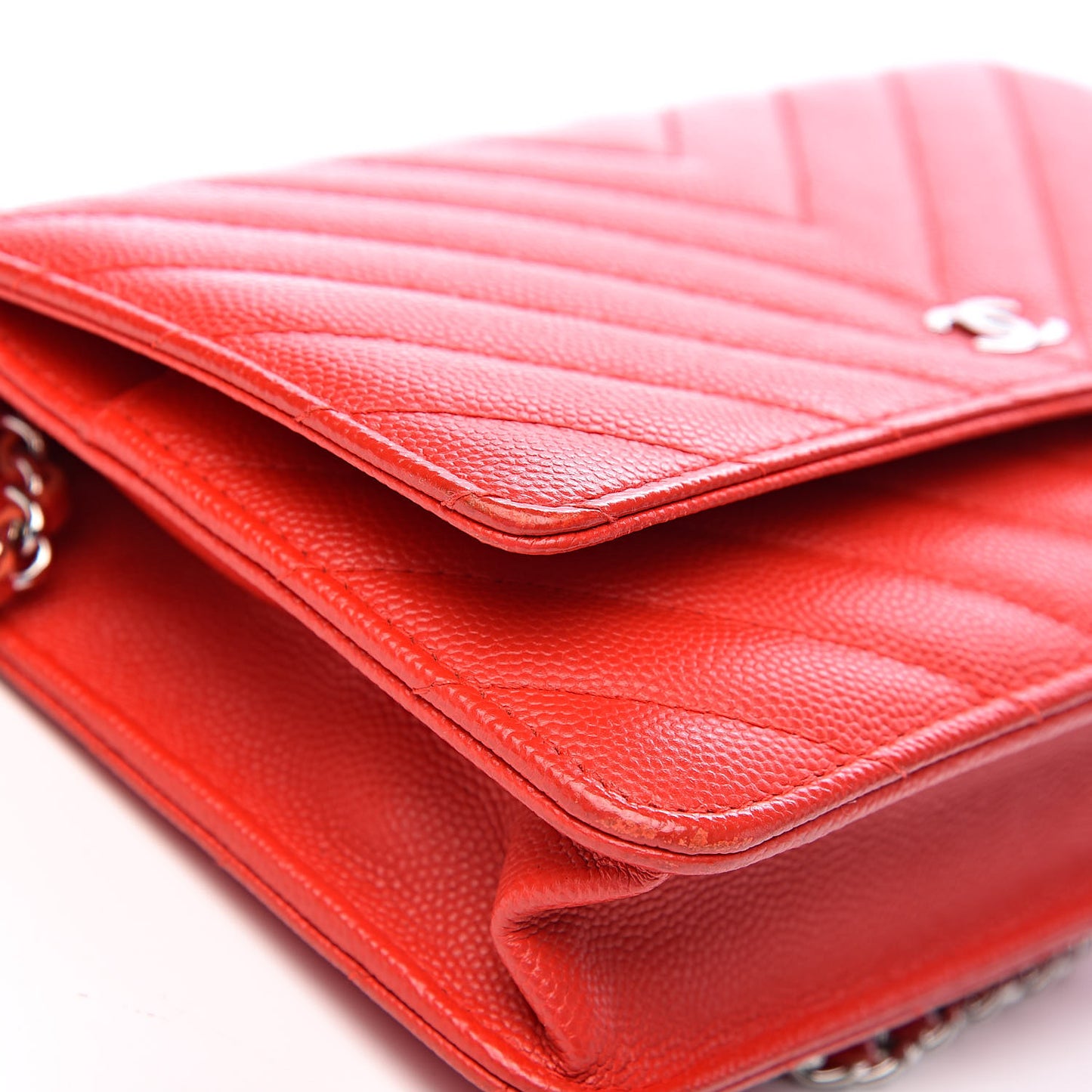 Caviar Chevron Quilted Wallet On Chain WOC Red
