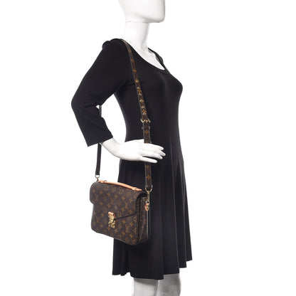 Louis Vuitton Monogram Pochette Metis 2 of 9
