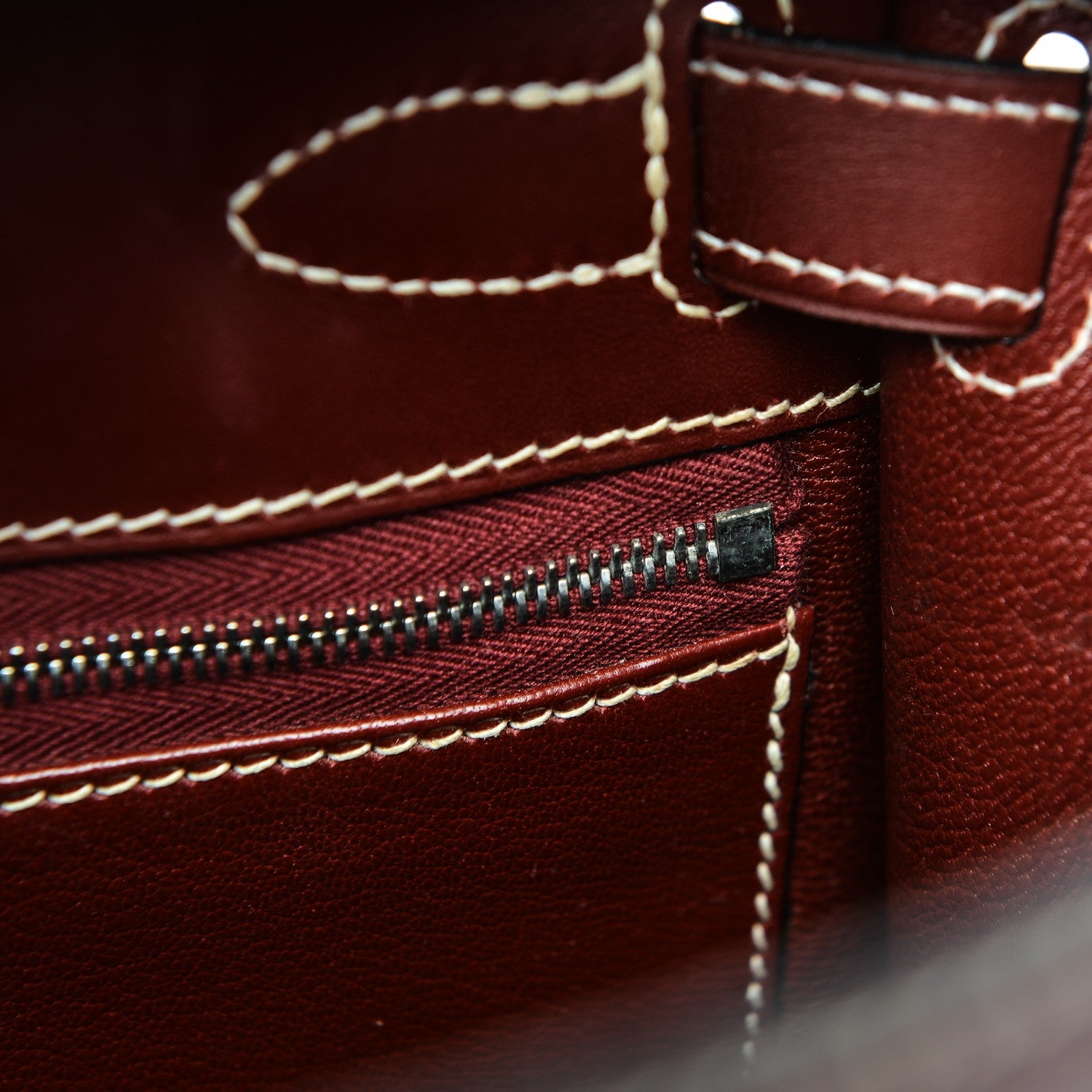 Hermes Chamonix Kelly Sellier 28 Rouge H 31 of 32