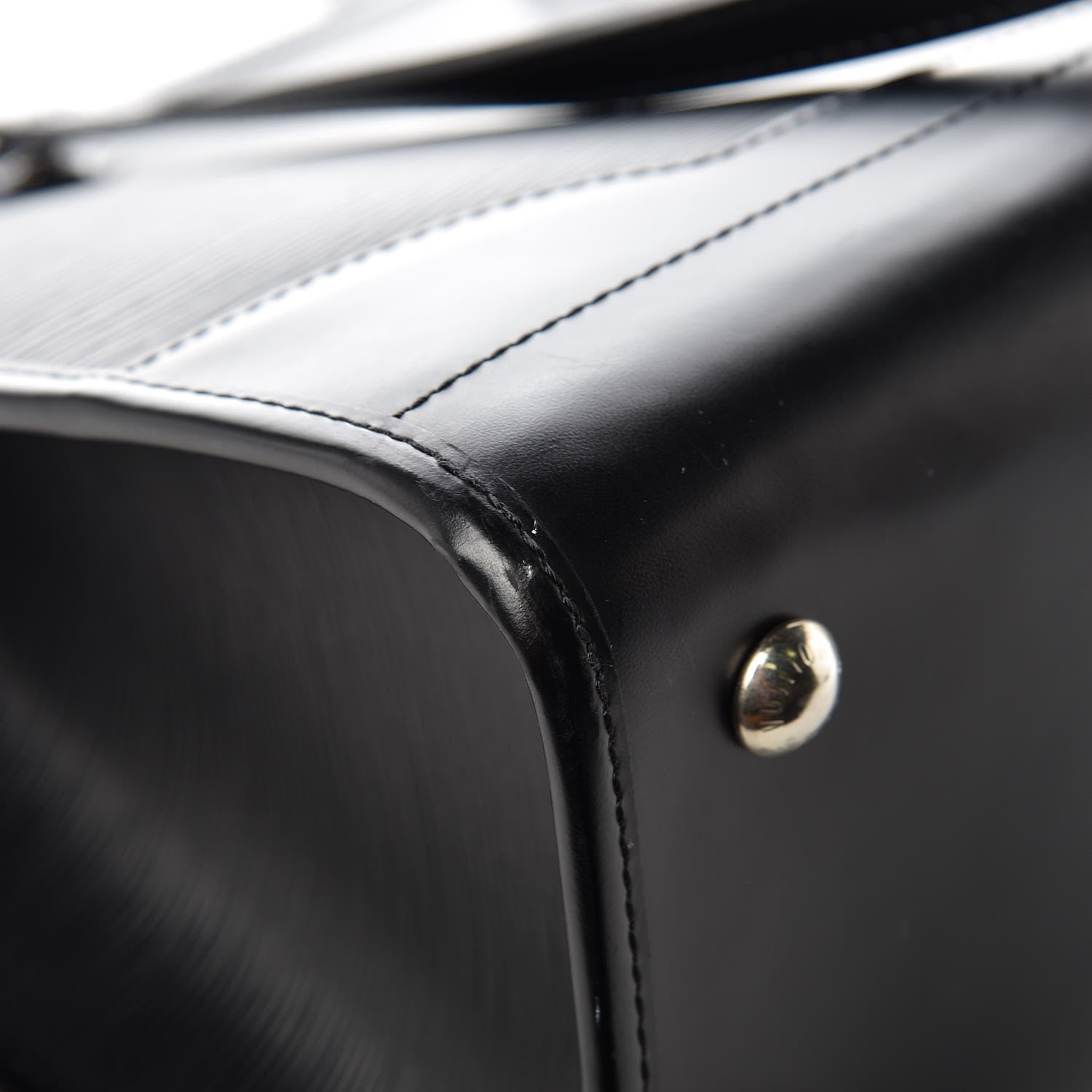 Louis Vuitton Epi Madeleine GM Black 19 of 20