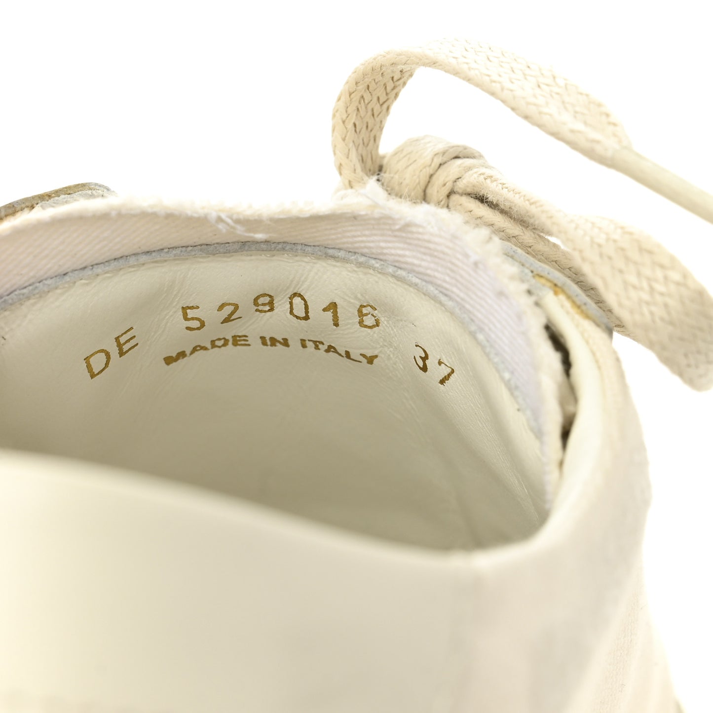 Distressed Canvas Court Classic Sneakers 37 Panna