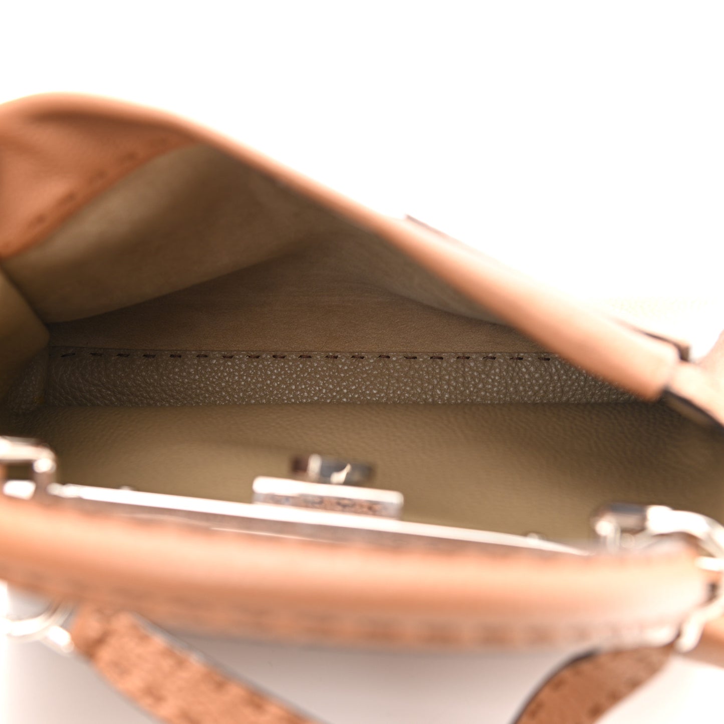 Cuoio Romano Selleria Bi-Color Medium Peekaboo Iconic Satchel Mou Deserto