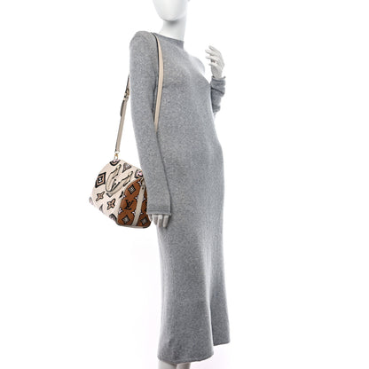 Louis Vuitton Monogram Giant Wild At Heart Speedy Bandouliere 25 Creme 2 of 11