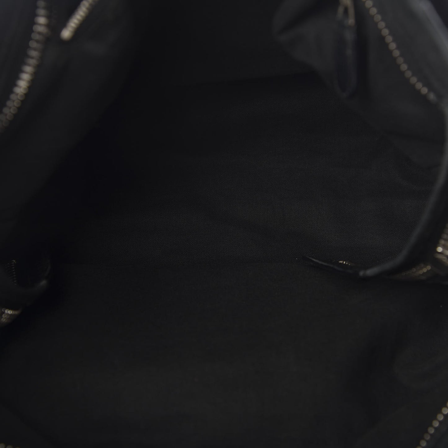 Agneau Giant 21 Silver Hardware City Black