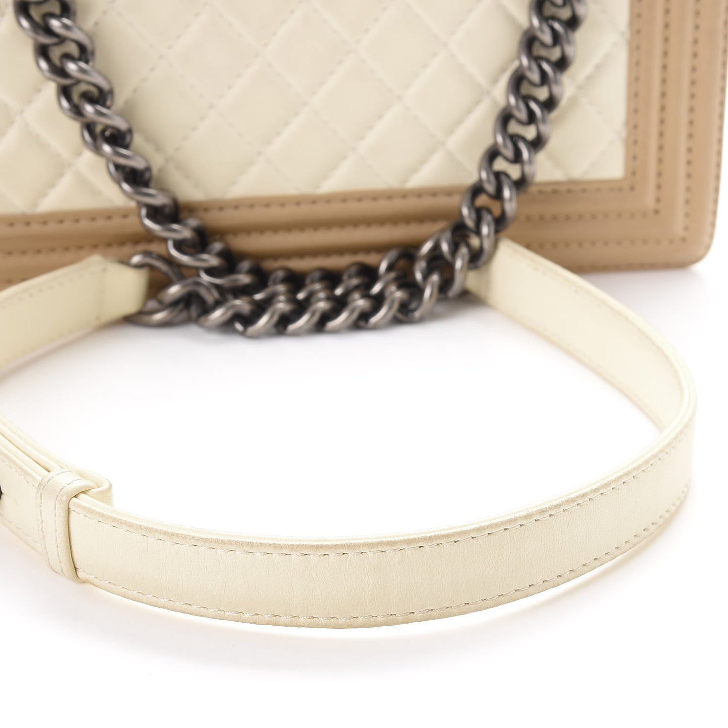 Lambskin Quilted Medium Boy Flap Ivory Havana Beige