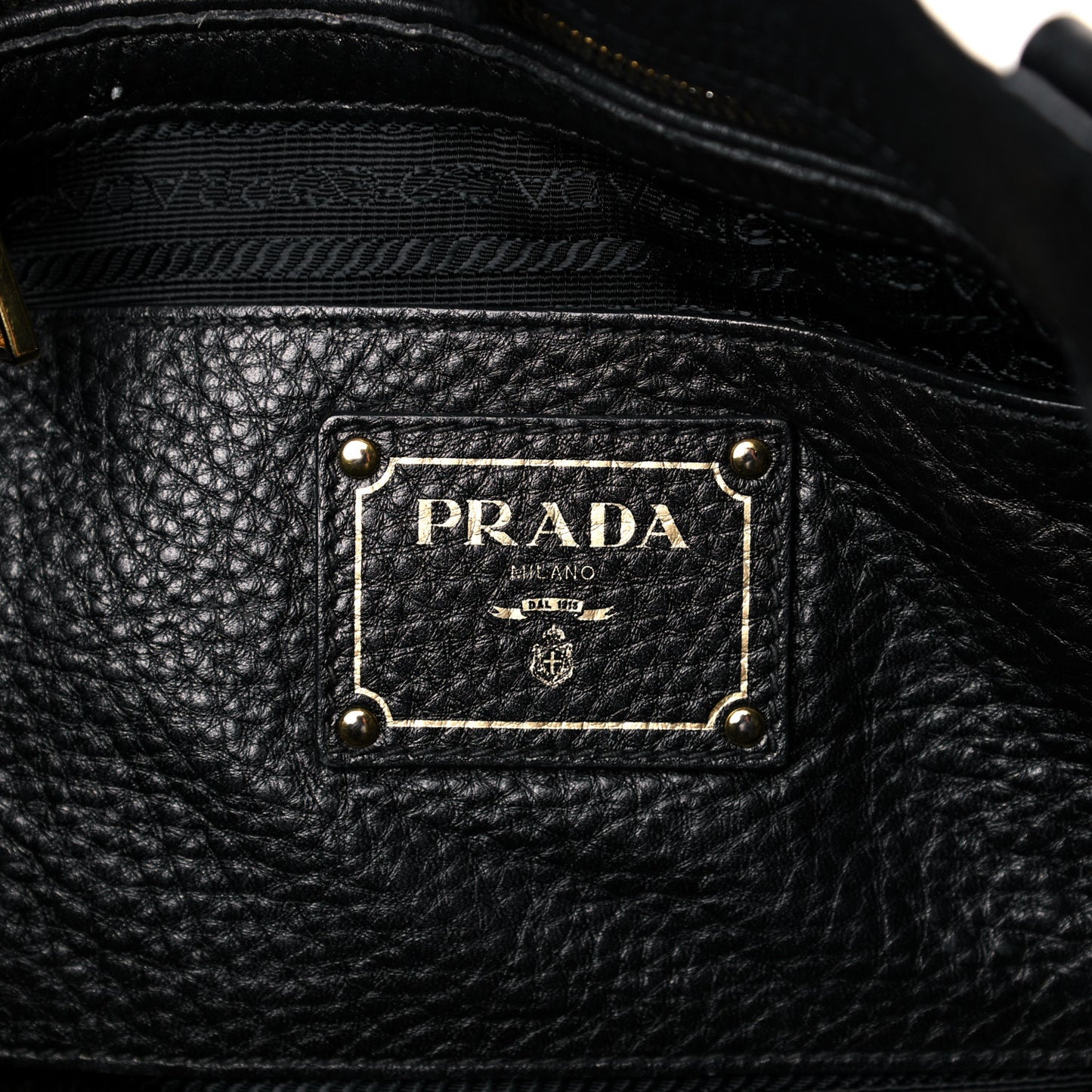 Vitello Daino Side Pocket Tote Black