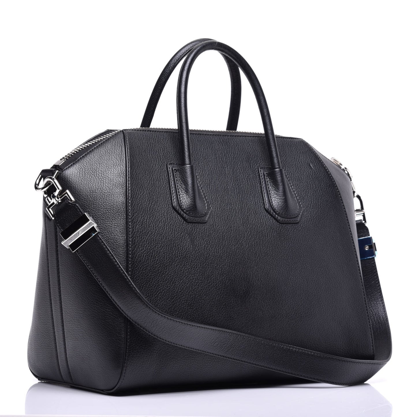 Sugar Goatskin Medium Antigona Black