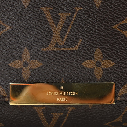 Louis Vuitton Monogram Favorite PM 9 of 9