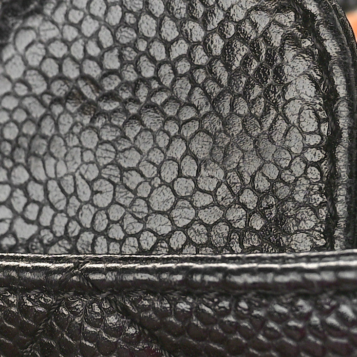 Caviar Quilted Petit Shopping Tote PST Black