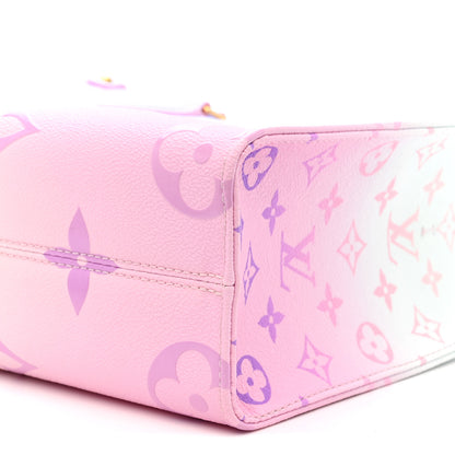 Louis Vuitton Monogram Giant Spring In The City Onthego PM Sunrise Pastel 9 of 10
