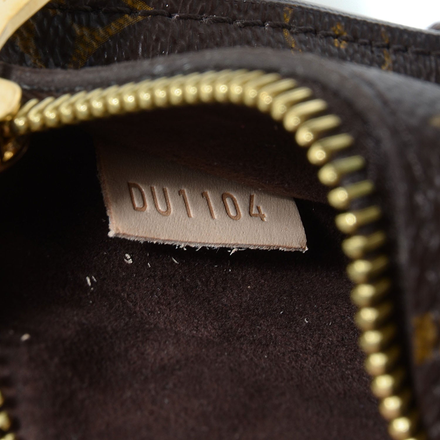 Louis Vuitton Monogram Pochette Metis 7 of 8