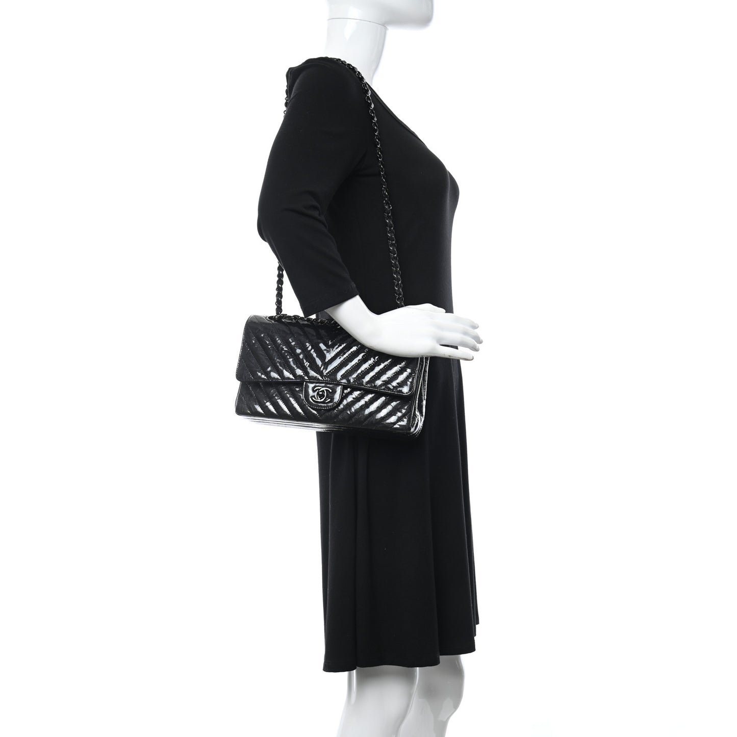 Metallic Patent Crumpled Calfskin Chevron Quilted Medium Double Flap So Black