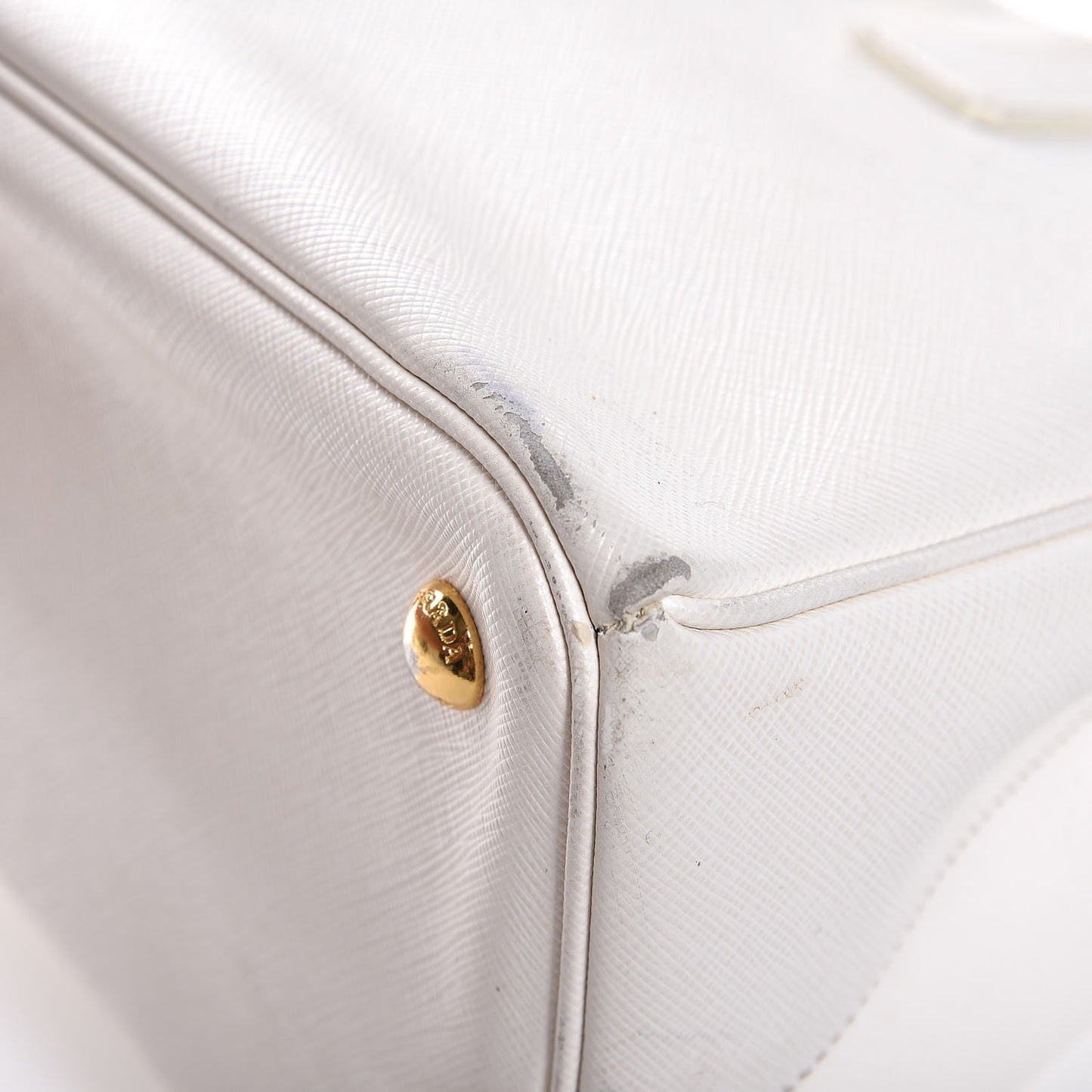 Saffiano Lux Medium Tote Talco