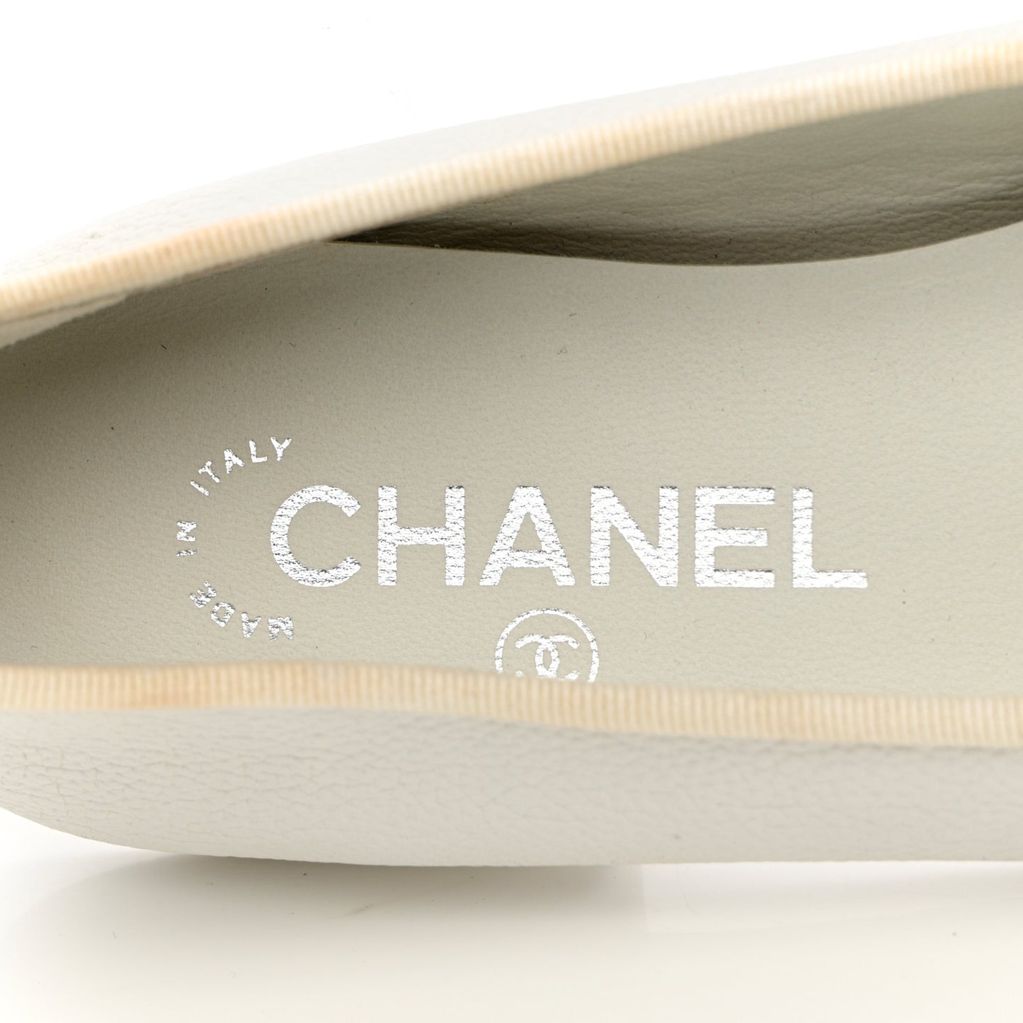 Calfskin Patent CC Cap Toe Ballerina Flats 37.5 White Blue