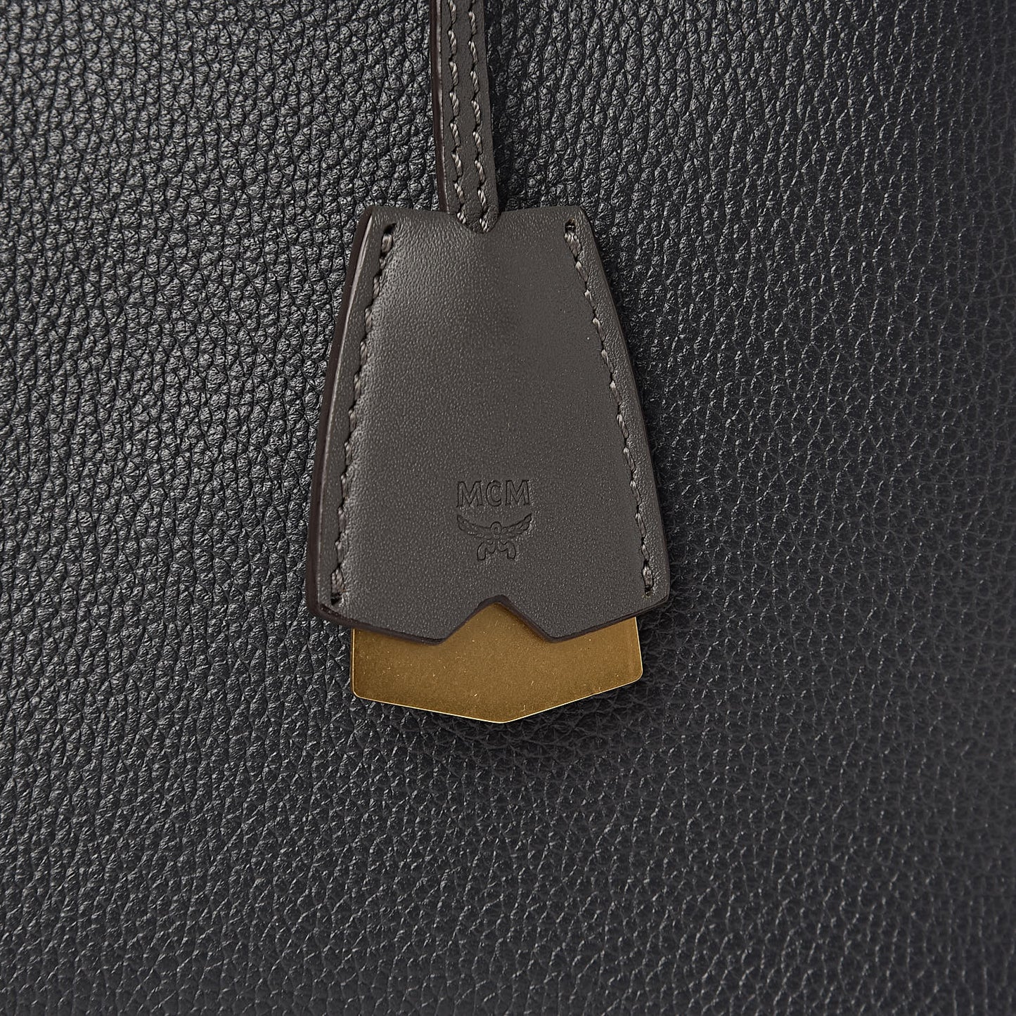 Grained Calfskin Medium Milla Tote Phantom Grey