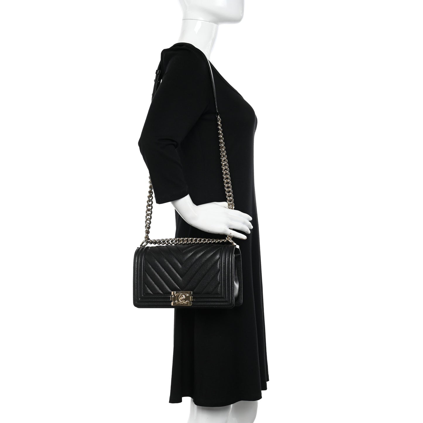 Caviar Chevron Quilted Medium Boy Flap Black