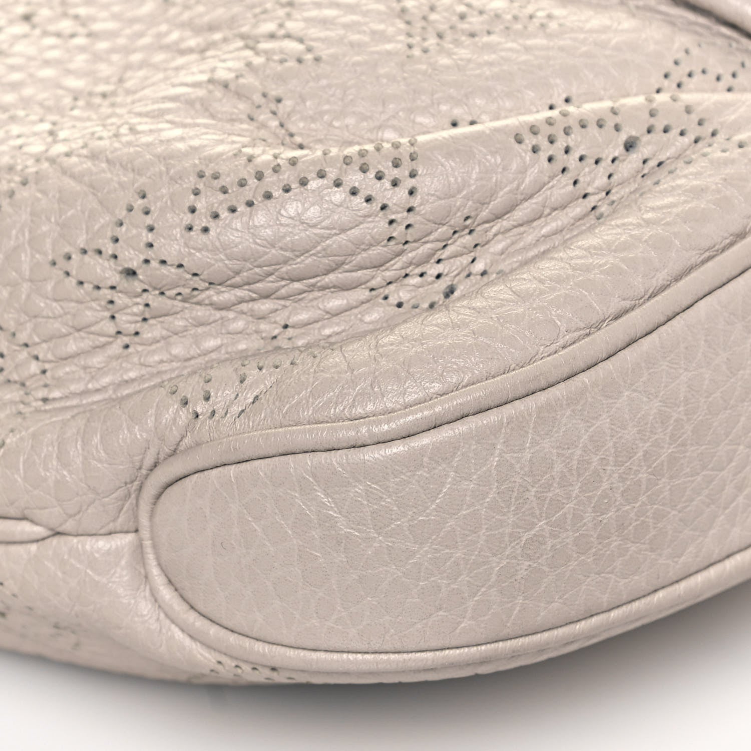 Louis Vuitton Mahina Selene PM Ivory 8 of 15