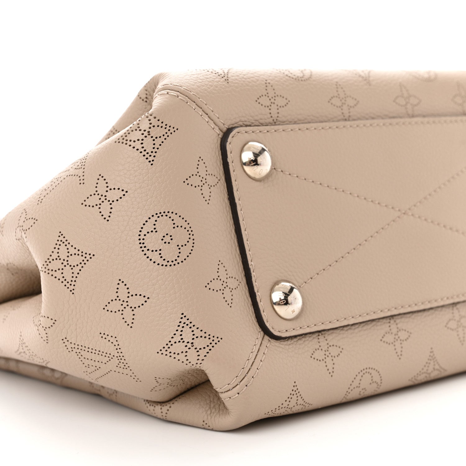 Louis Vuitton Mahina Babylone Chain BB Galet 9 of 10