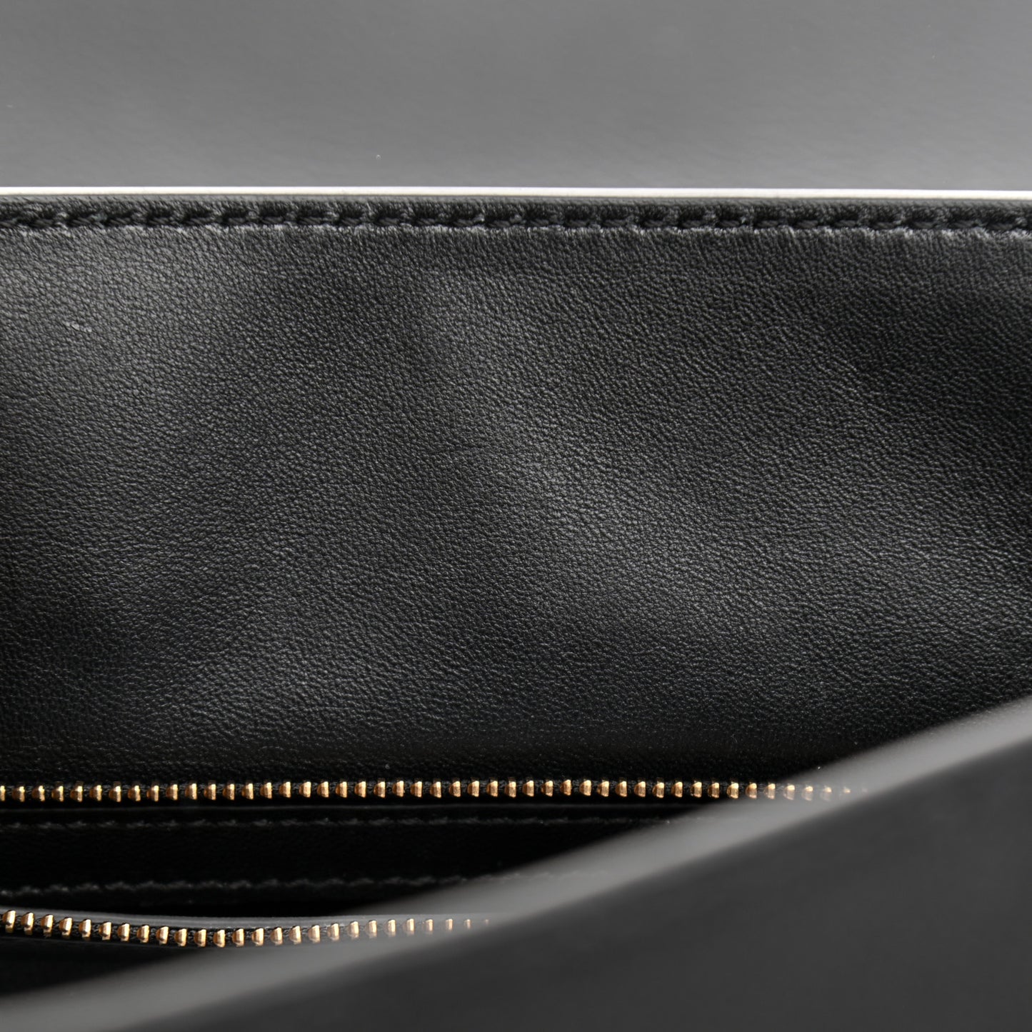 Calfskin Medium La Medusa Top Handle Handbag Black