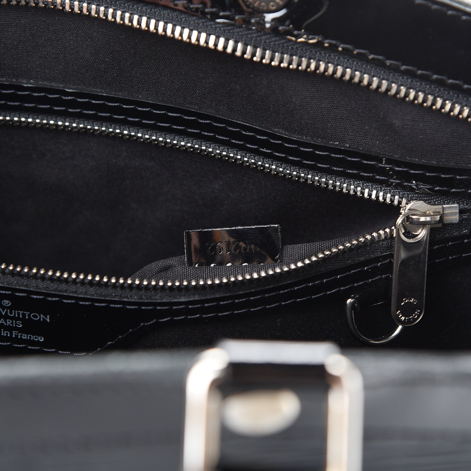 Louis Vuitton Electric Epi Brea GM Black 6 of 10