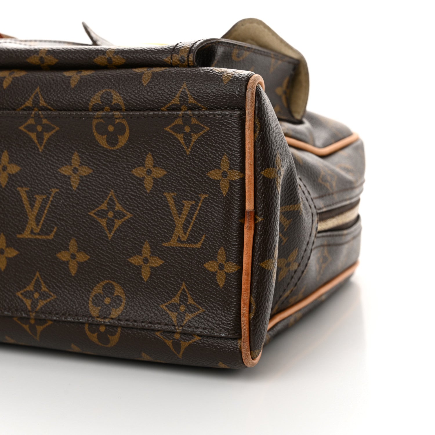 Louis Vuitton Monogram Manhattan GM 9 of 16