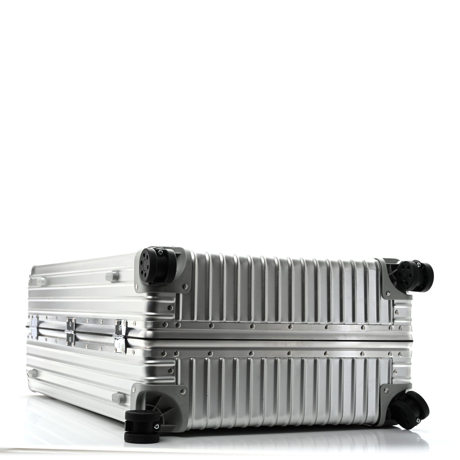 Rimowa Aluminum Classic Flight Check-In L Silver 3 of 14