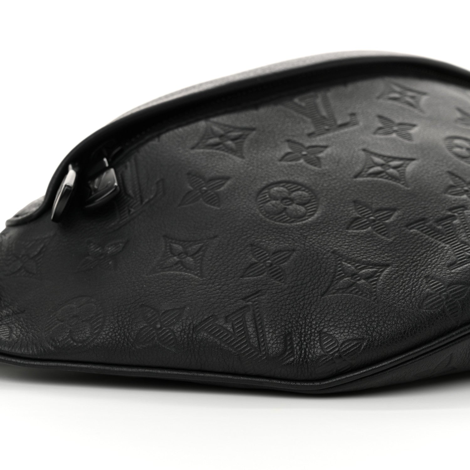 Louis Vuitton Calfskin Monogram Shadow Discovery Bumbag Black 8 of 9