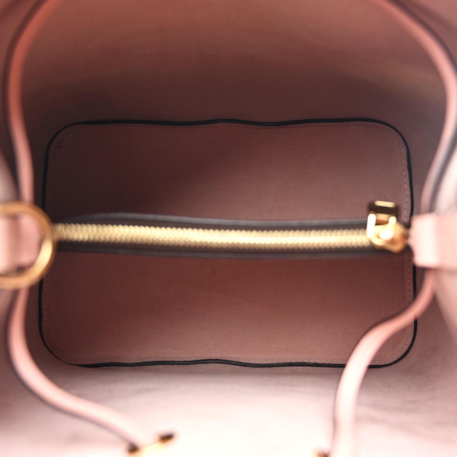 Louis Vuitton Monogram Neonoe MM Rose Poudre 9 of 18