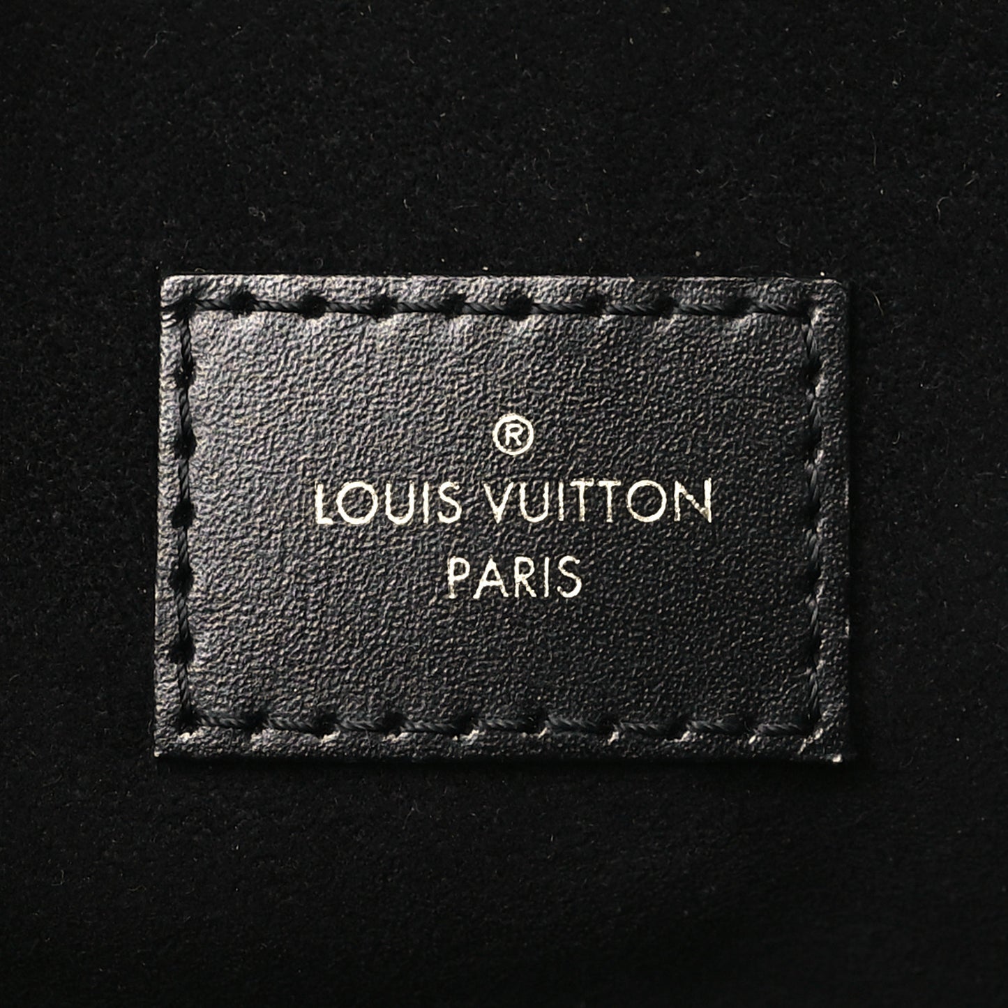 Reverse Monogram Pochette Metis