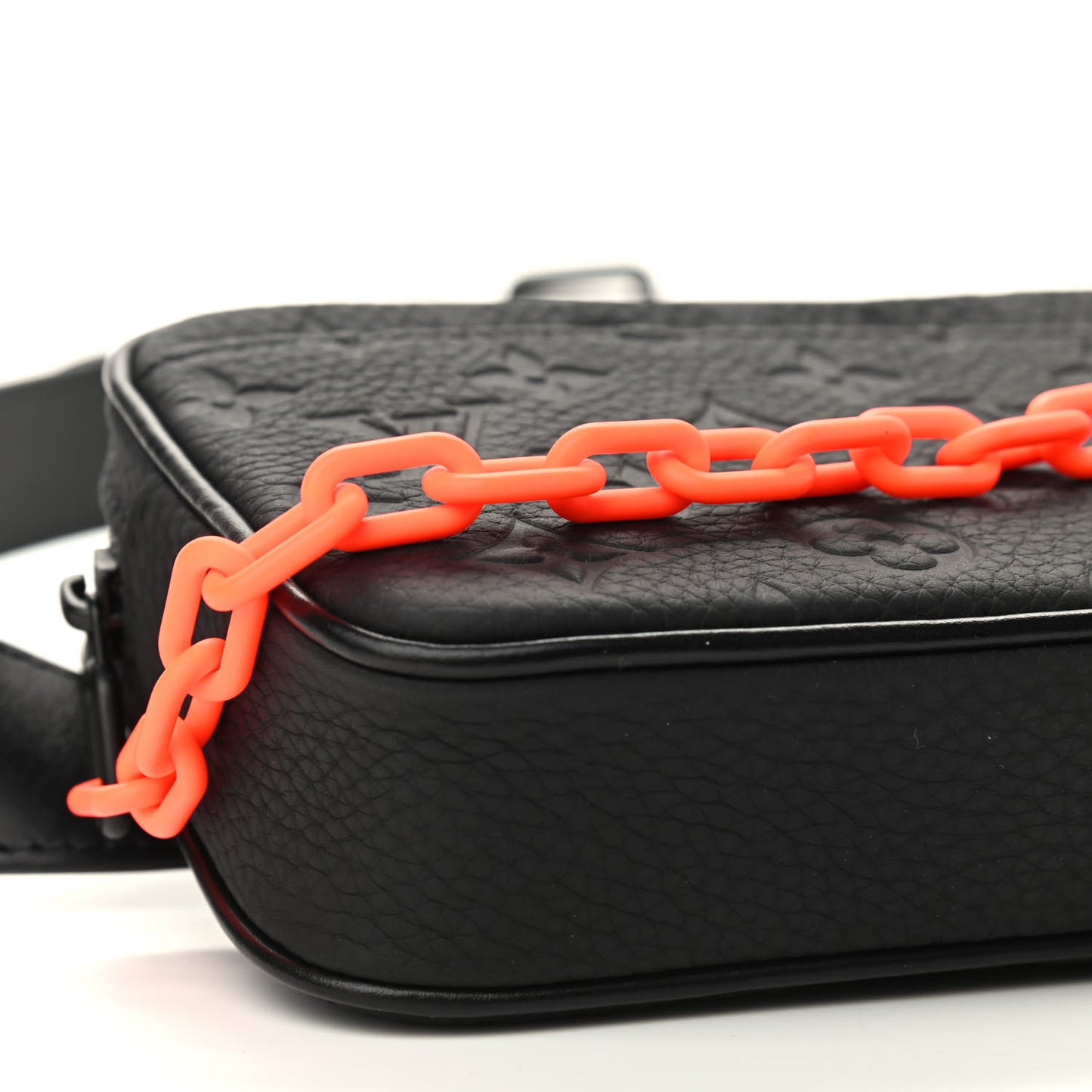 Taurillon Monogram Uniformes Solar Ray Soft Pochette Volga Belt Bag Black