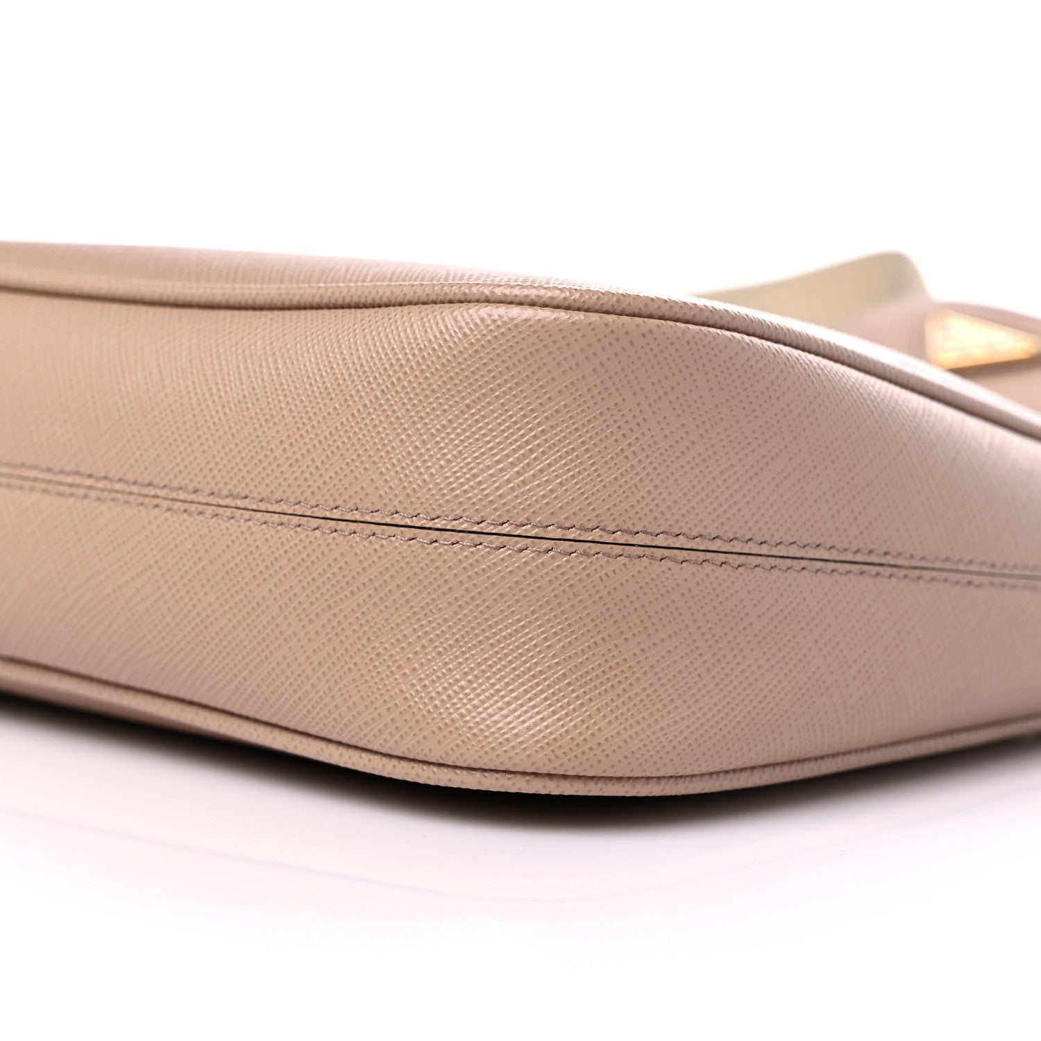 Prada Saffiano Lux Re-Edition 2005 Shoulder Bag Cammeo 8 of 9