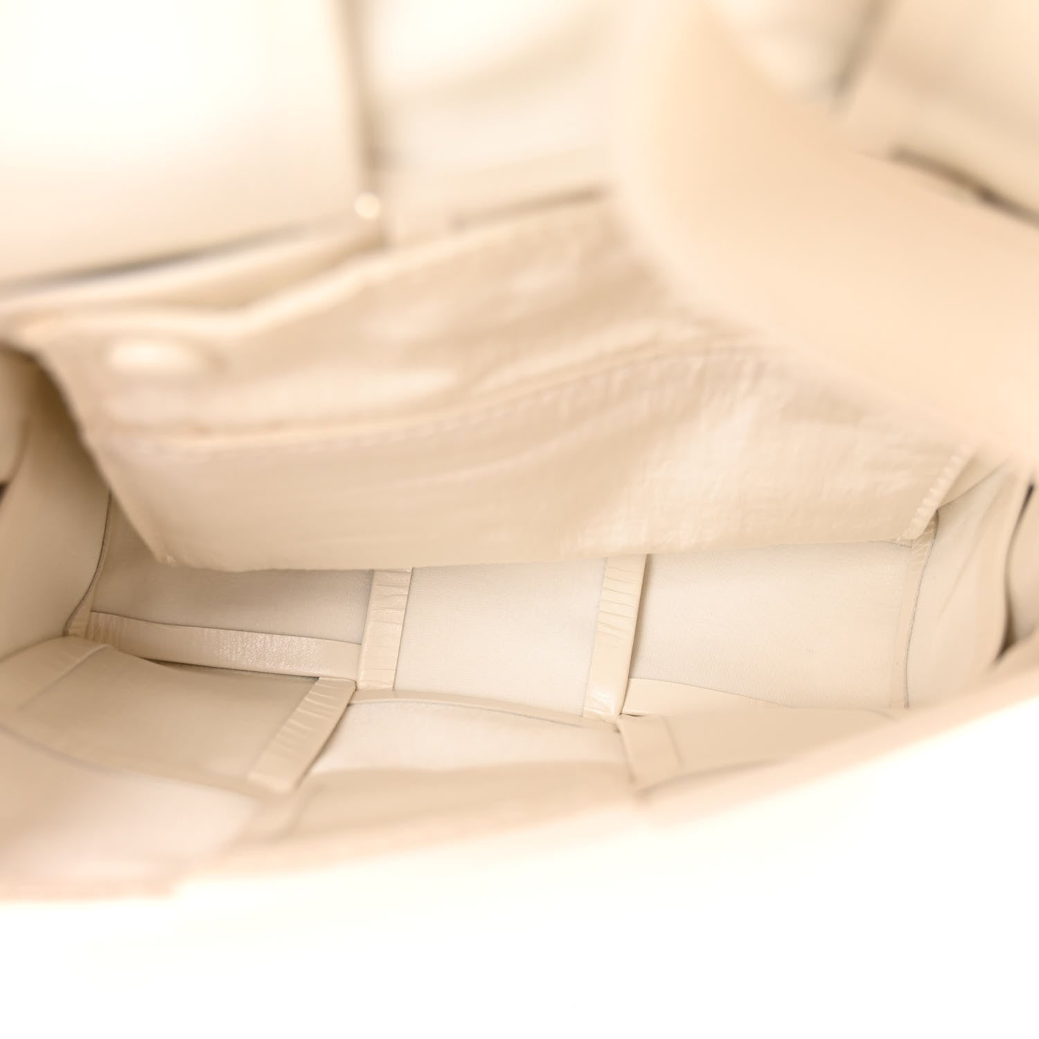 Bottega Veneta Lambskin Maxi Intrecciato Extra Mini Cassette Crossbody Bag White 5 of 8