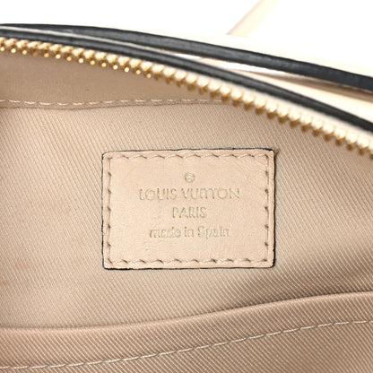 Louis Vuitton Monogram Saintonge Creme 5 of 9