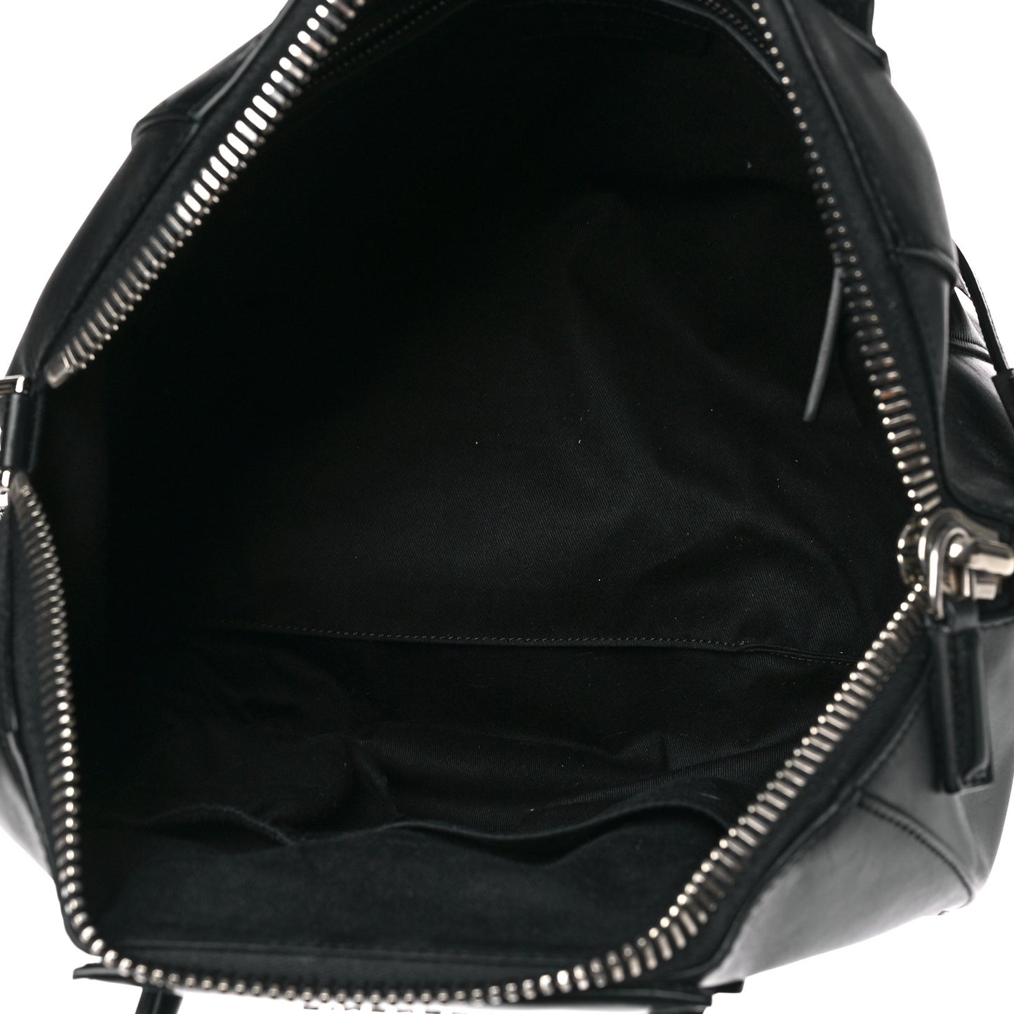Smooth Calfskin Medium Antigona Black