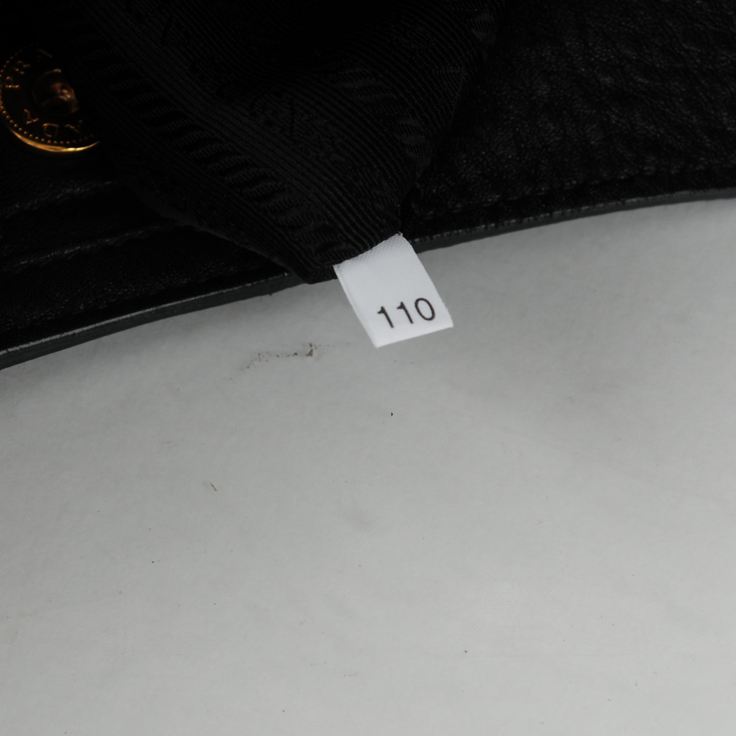 Vitello Daino Hobo Nero Black
