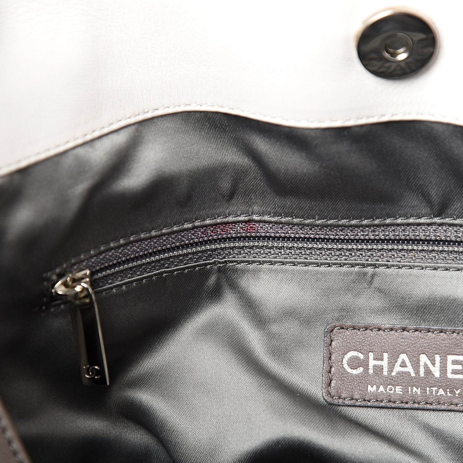 Chanel Calfskin Modern Chain Tote White 7 of 10