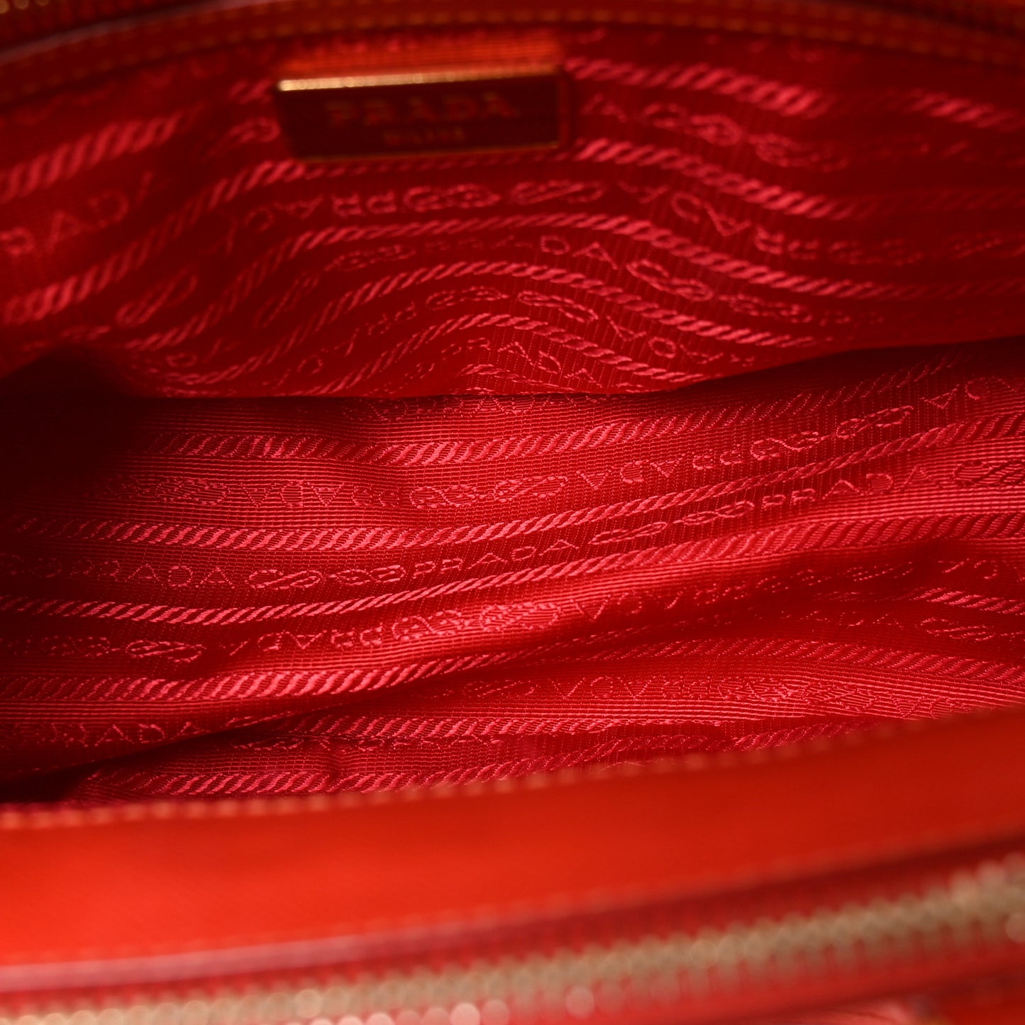 Saffiano Mini Galleria Double Zip Tote Lacca