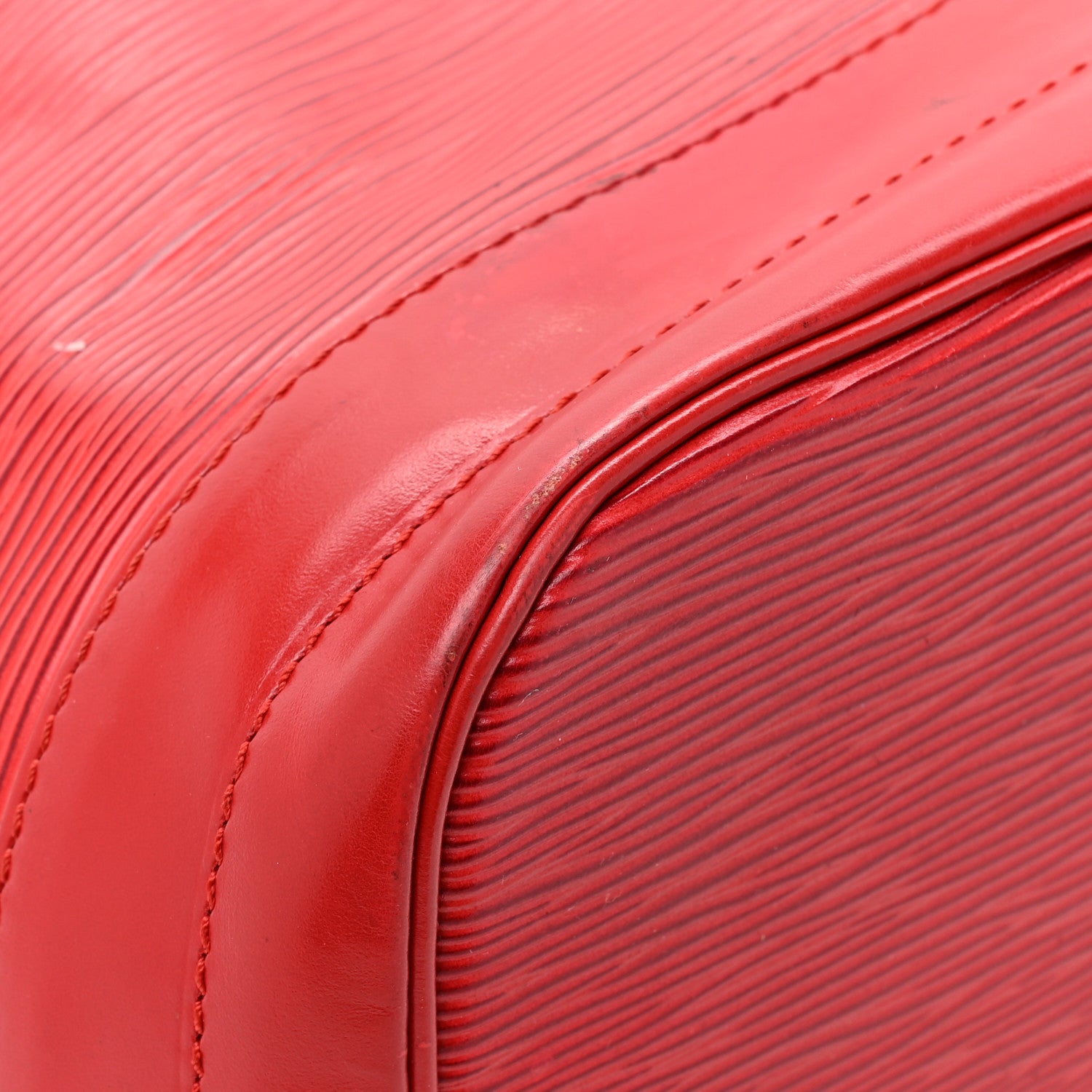 Louis Vuitton Epi Noe Castillan Red 12 of 18
