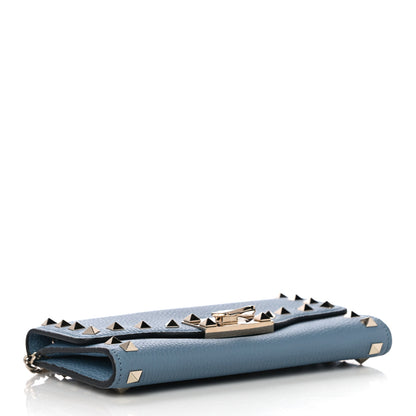 Valentino Garavani Pebbled Calfskin Rockstud Flip Lock Wallet On Chain Niagara 4 of 10