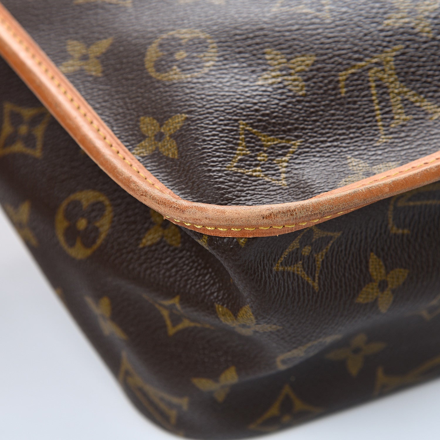 Louis Vuitton Monogram Sac Gibeciere GM 11 of 20