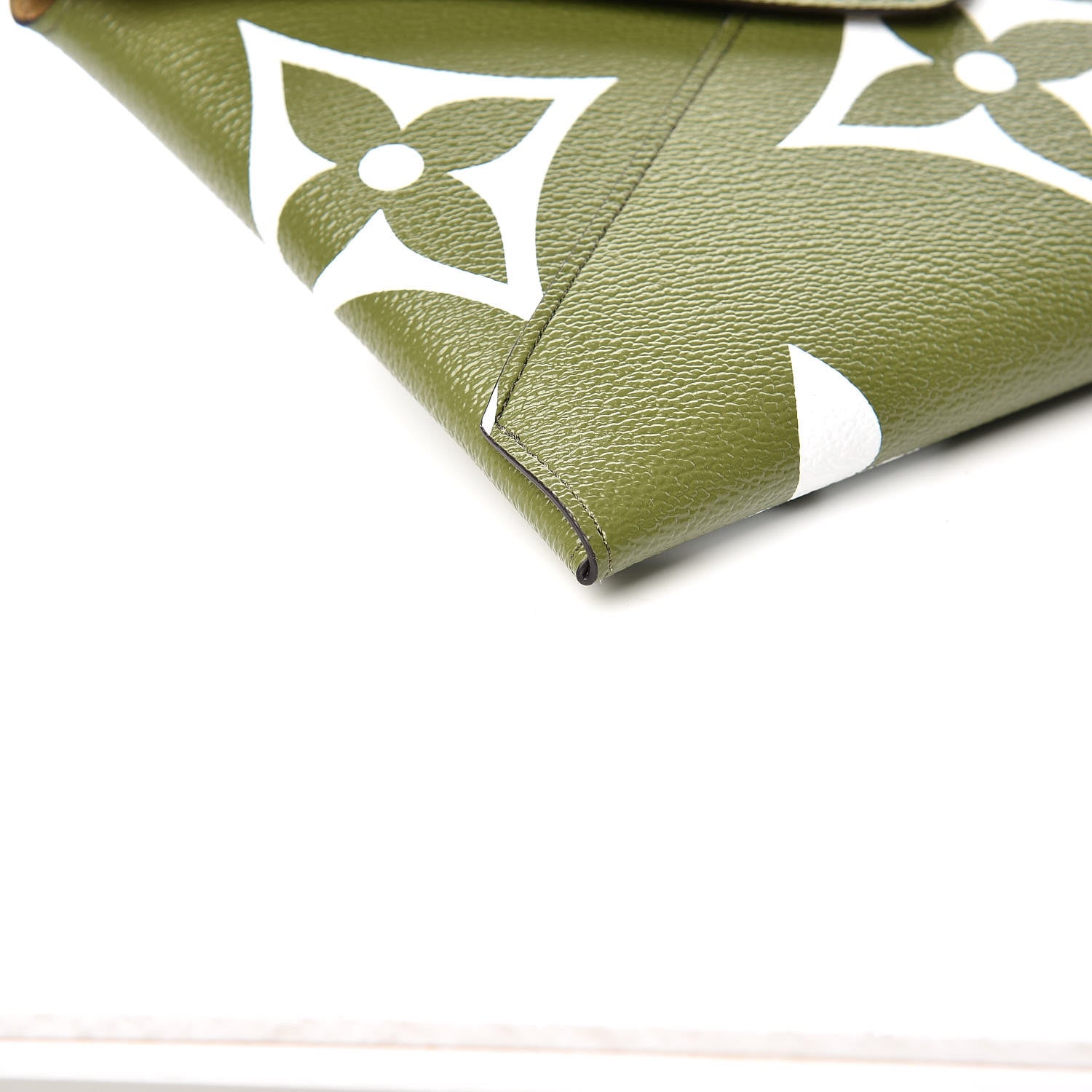 Louis Vuitton Monogram Giant Large Kirigami Pochette Kaki 8 of 9