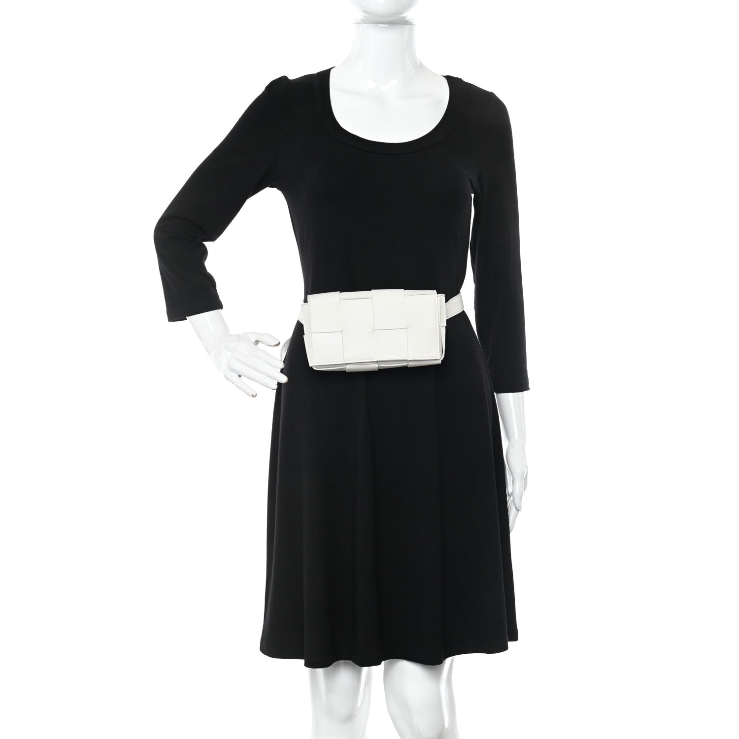 Bottega Veneta Nappa Maxi Intreccio The Belt Cassette Bag White 2 of 8