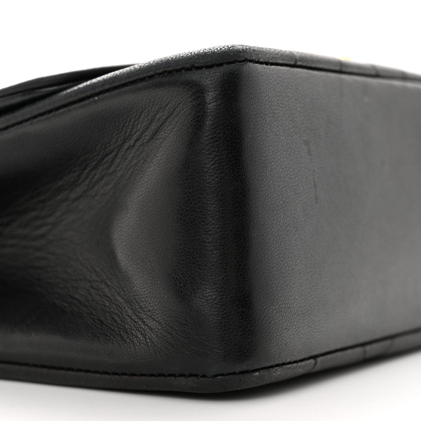 Lambskin Quilted Medium Single Flap Black