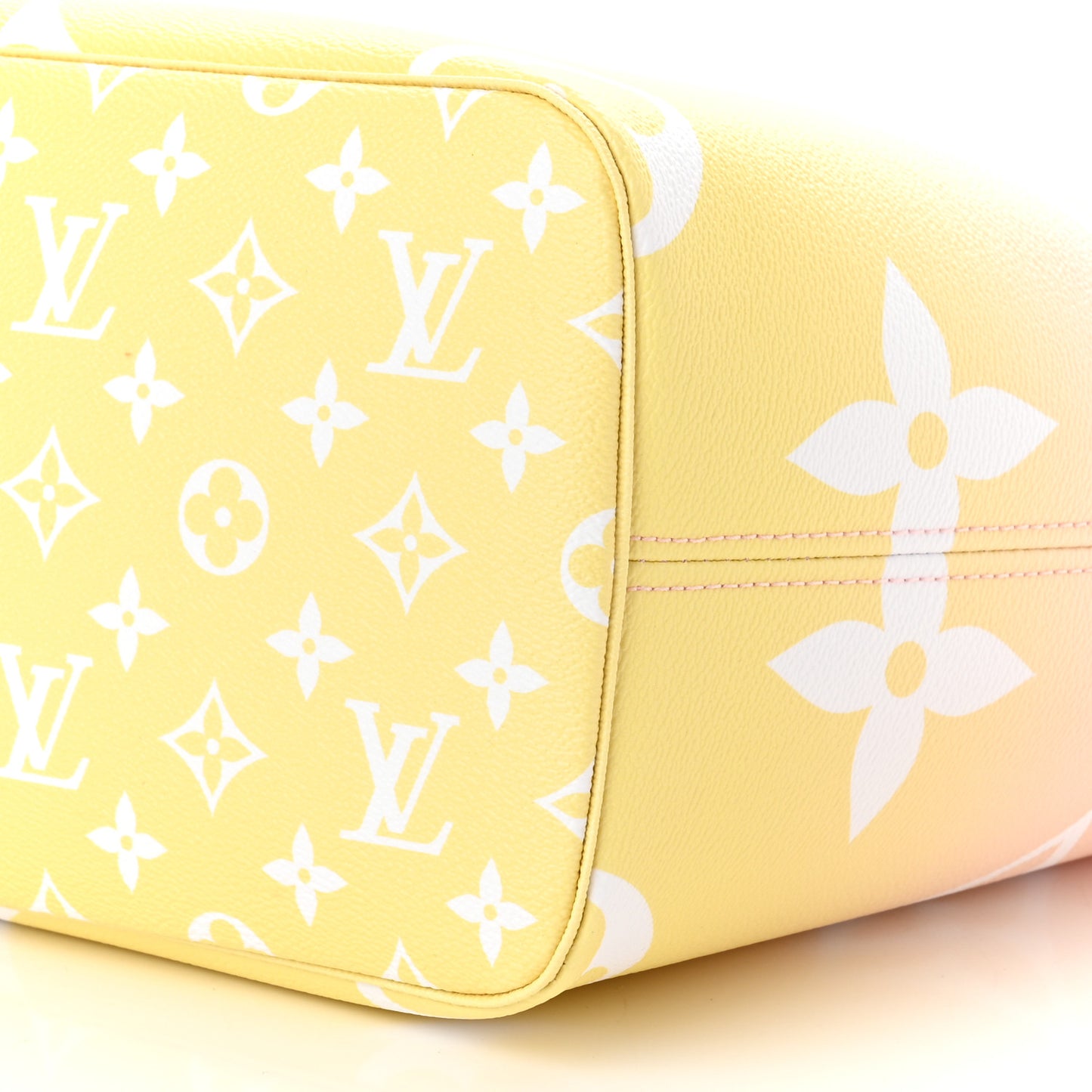 Monogram Giant By The Pool Neverfull MM Light Pink