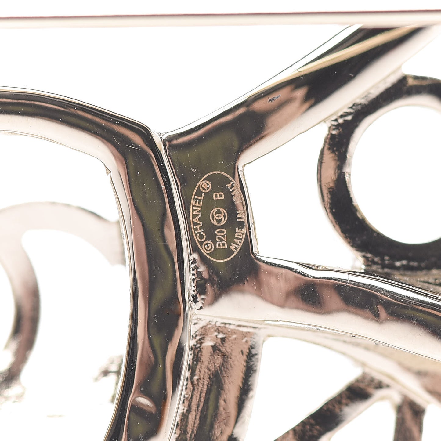 Metal Crystal Bow-tiful CC Brooch Gold