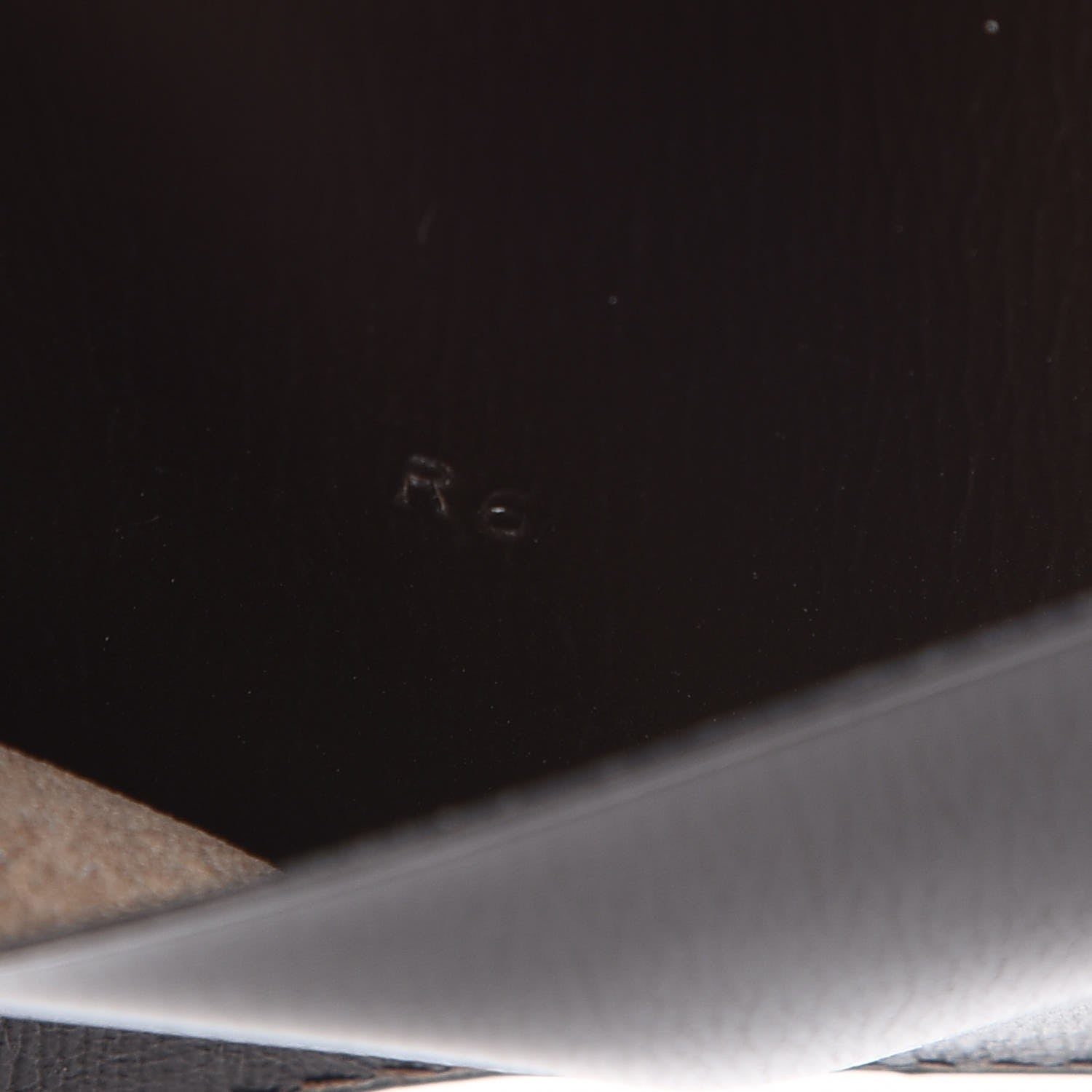 Hermes Shiny Crocodile Agenda Cover Havane 9 of 10