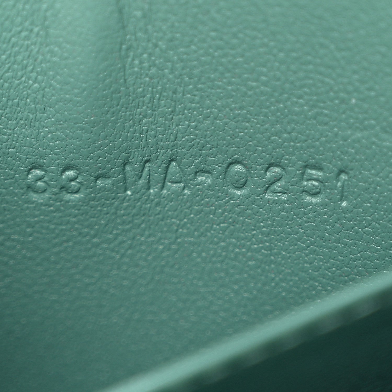 Christian Dior Grained Calfskin Supple Cannage Caro Compact Wallet Vert Tundra 8 of 8