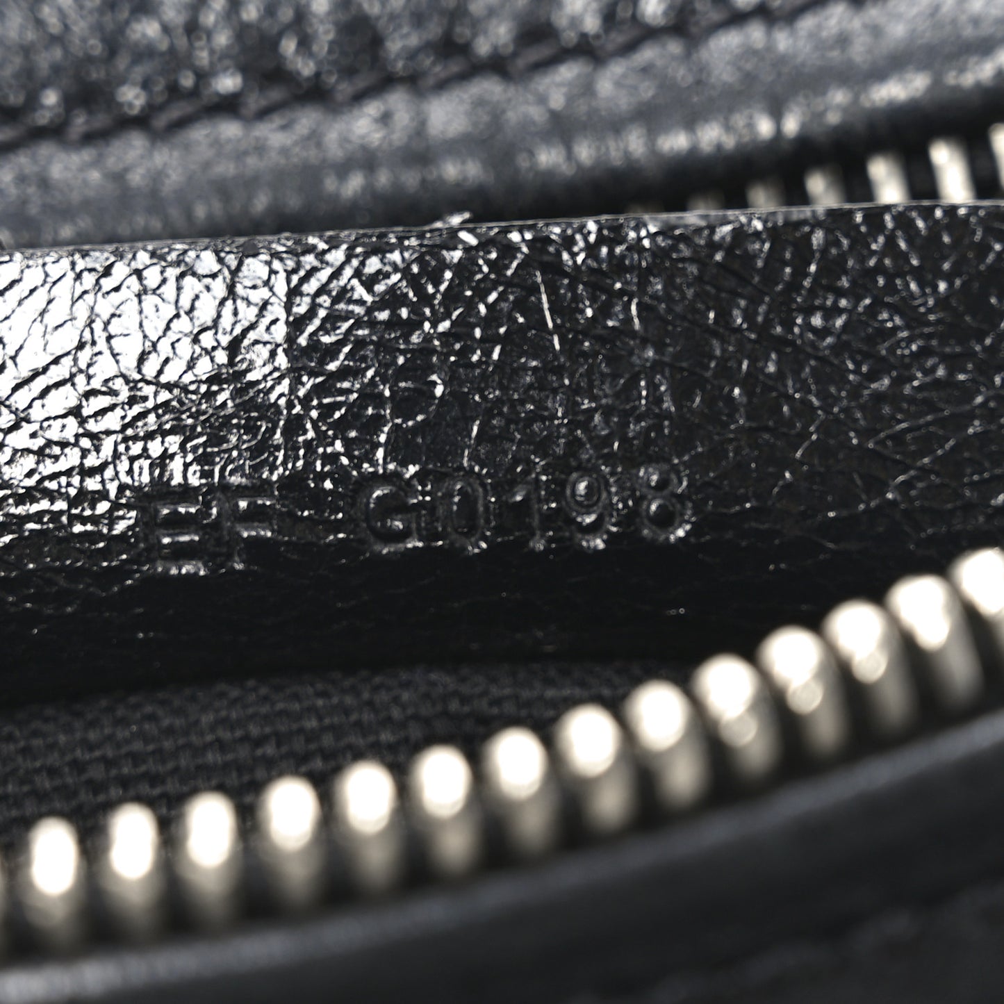 Crinkled Patent Small Pandora Black