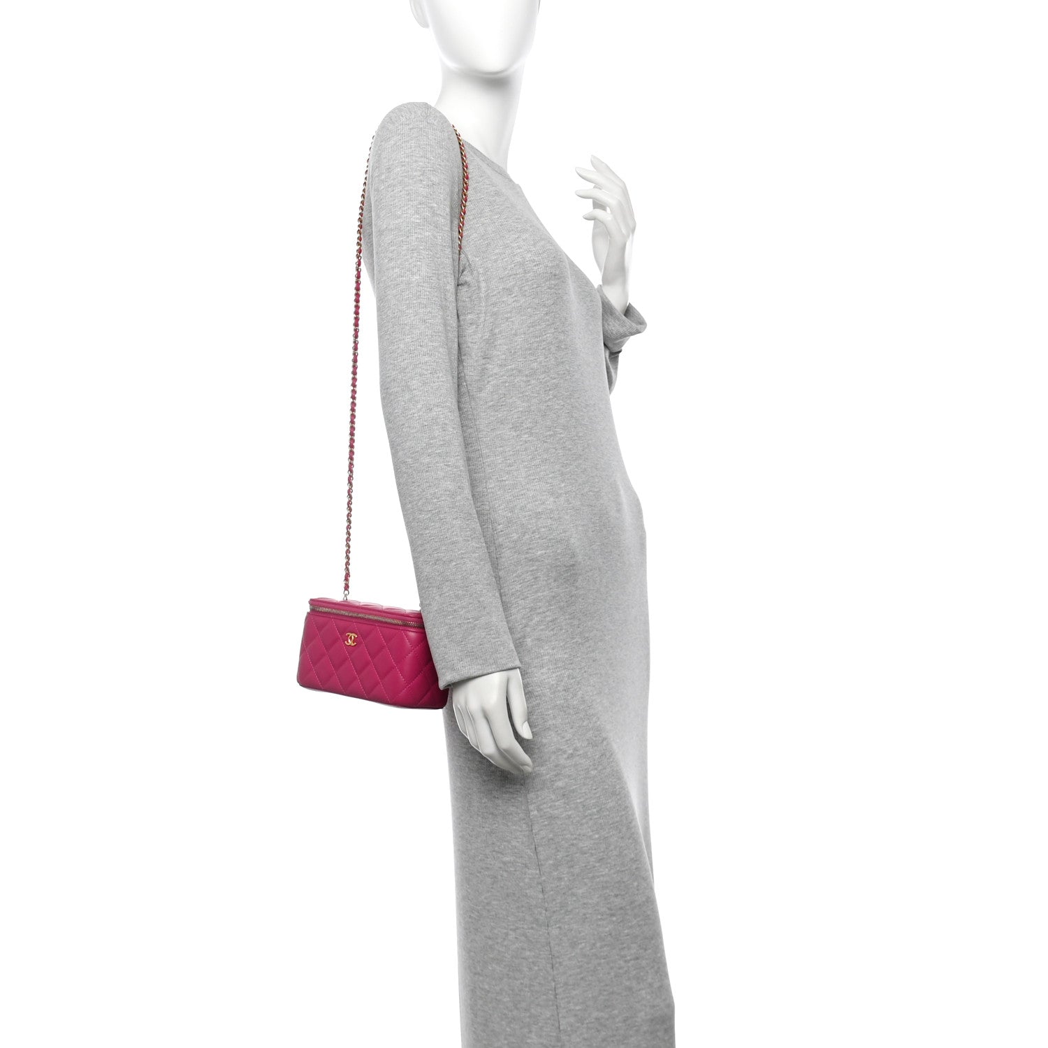 CHANEL オーケースポーチ/Fuchsia Calfskin s-l400.jpg